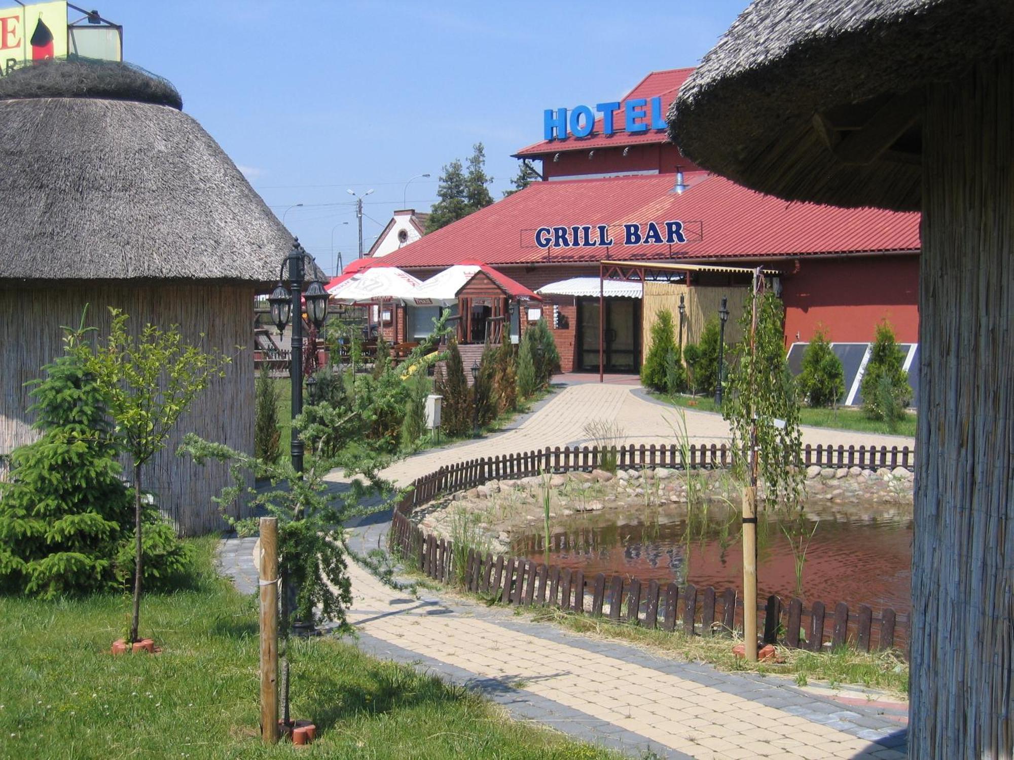 Hotel Gregor Pszczółki Екстериор снимка